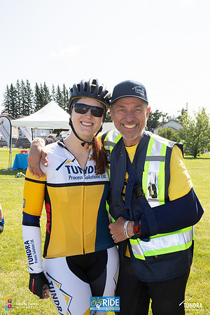 RIDERS + CHEERERS @ PITSTOPS-65