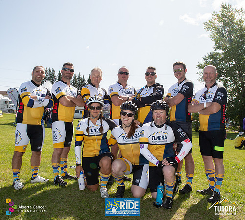 RIDERS + CHEERERS @ PITSTOPS-60