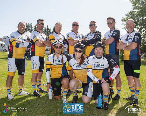 RIDERS + CHEERERS @ PITSTOPS-60