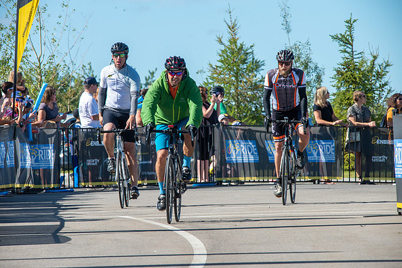 FL-A-H4-TheRideAB-237