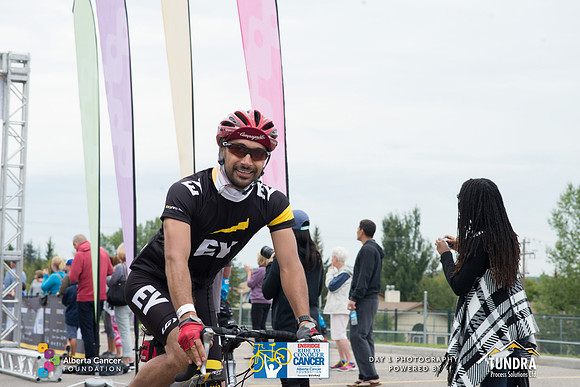 DAY 1- TheRideAB- h-8385