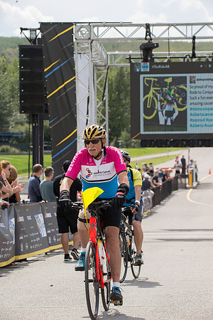 FINISH LINE CROSSING --3676