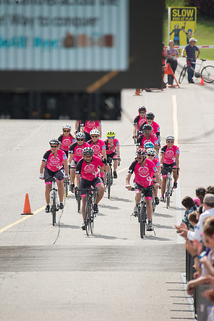 FINISH LINE CROSSING --3412