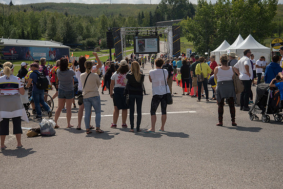 FINISH LINE CROSSING --0398