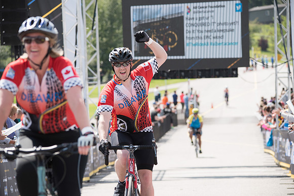 FINISH LINE CROSSING --3371