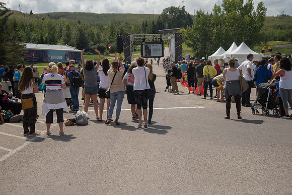 FINISH LINE CROSSING --0397