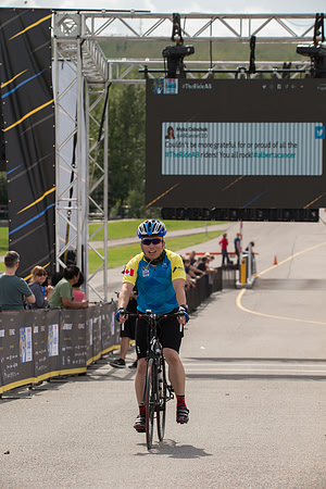 FINISH LINE CROSSING --4141