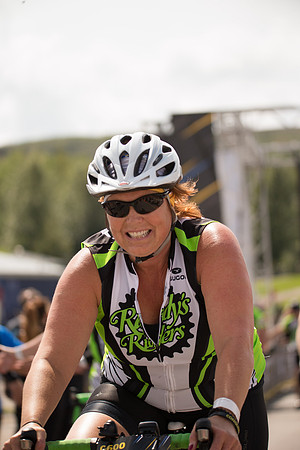FINISH LINE CROSSING --3017