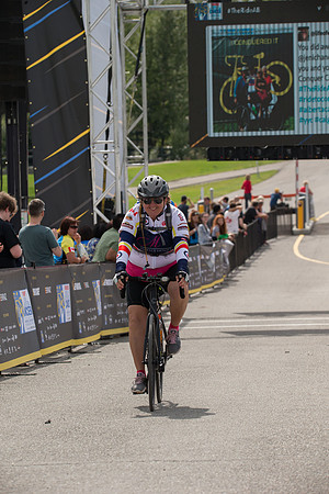 FINISH LINE CROSSING --4284