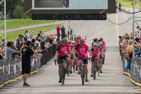 FINISH LINE CROSSING --3428