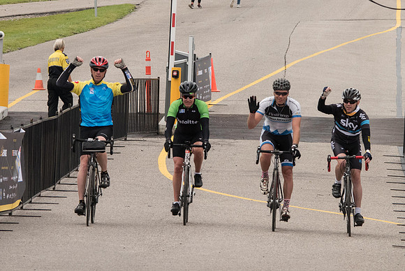 FINISH LINE CROSSING --1123