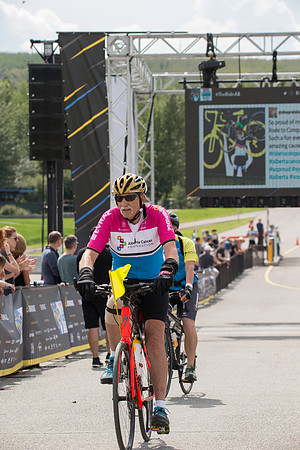 FINISH LINE CROSSING --3677