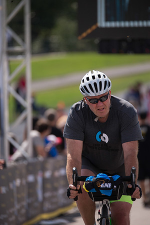FINISH LINE CROSSING --2651