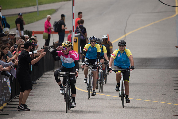 FINISH LINE CROSSING --2714