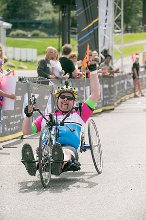 FINISH LINE CROSSING --2881