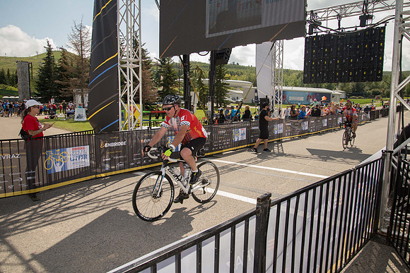 FINISH LINE CROSSING --0345
