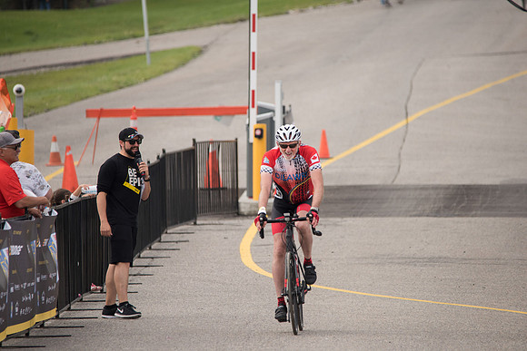 FINISH LINE CROSSING --1554