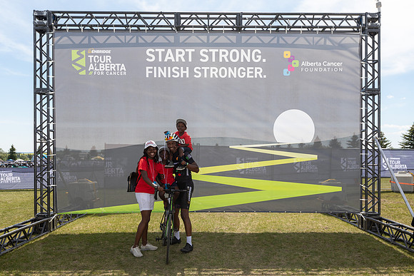 HW - TOUR ALBERTA FOR CANCER-2010