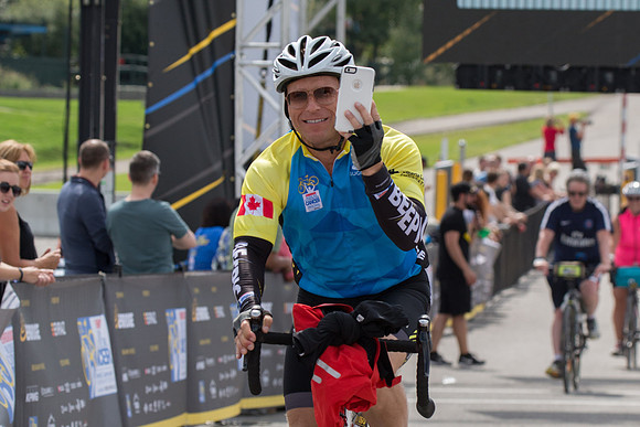 FINISH LINE CROSSING --4248