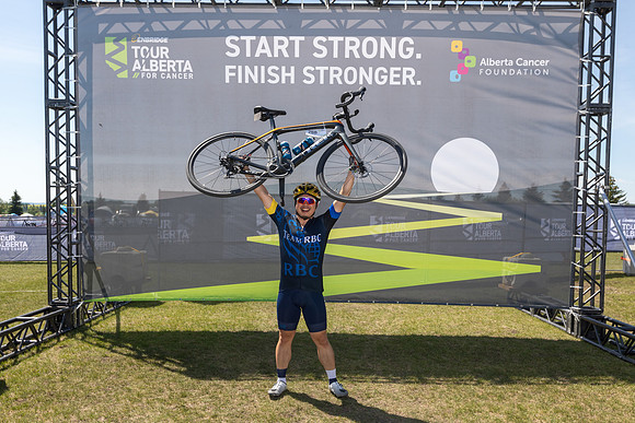 HW - TOUR ALBERTA FOR CANCER-877