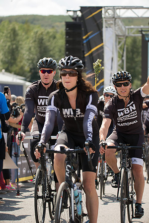 FINISH LINE CROSSING --2589