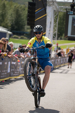 FINISH LINE CROSSING --2942