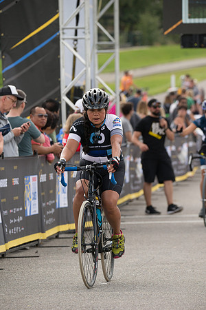 FINISH LINE CROSSING --3389-2