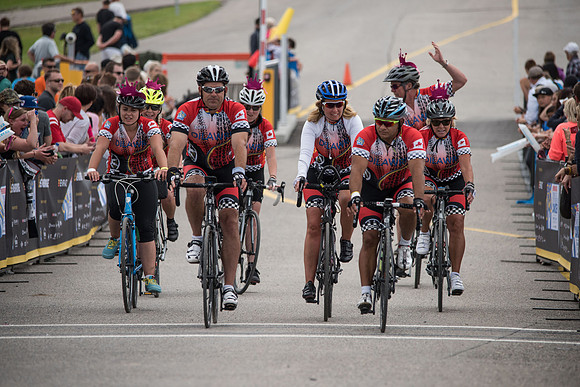 FINISH LINE CROSSING --2831