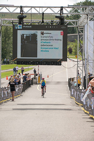 FINISH LINE CROSSING --2905