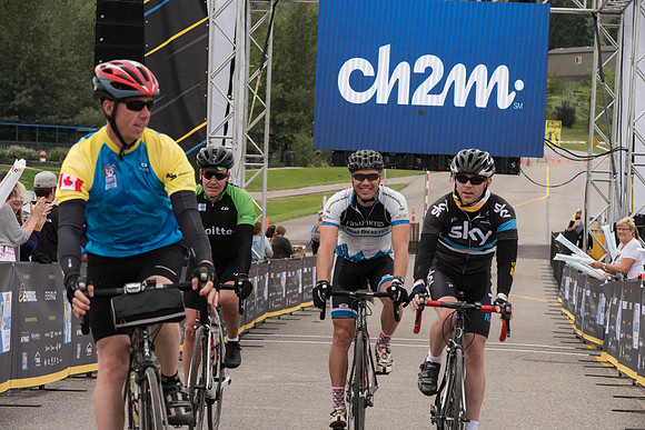 FINISH LINE CROSSING --1130