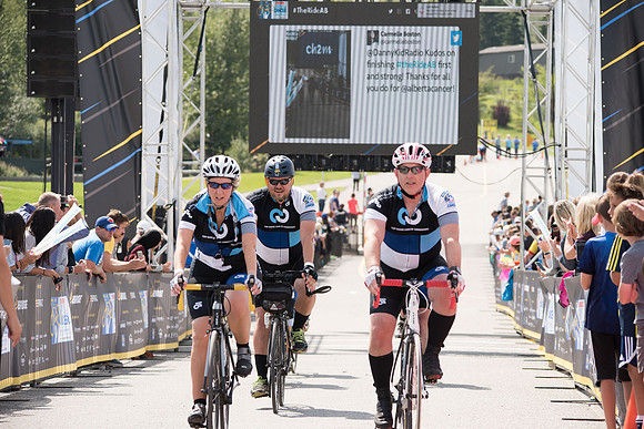 FINISH LINE CROSSING --3308