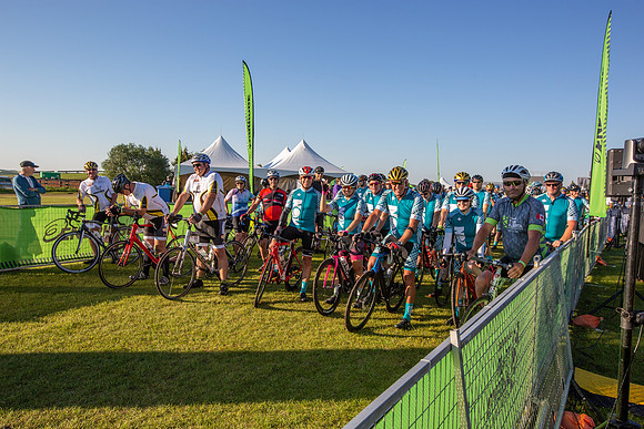 CAMP - RIDERS LEAVING-2