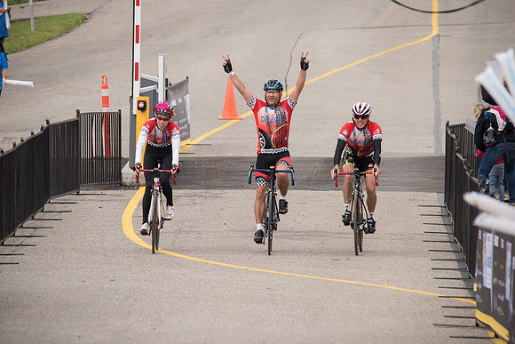 FINISH LINE CROSSING --1166