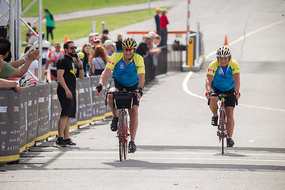 FINISH LINE CROSSING --4637