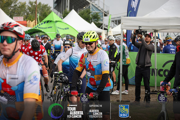 2-RIDERS LEAVING OC-1601