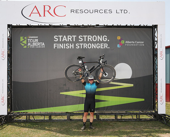 HERO WALL - POWERED BY ARC-881