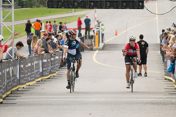 FINISH LINE CROSSING --3153