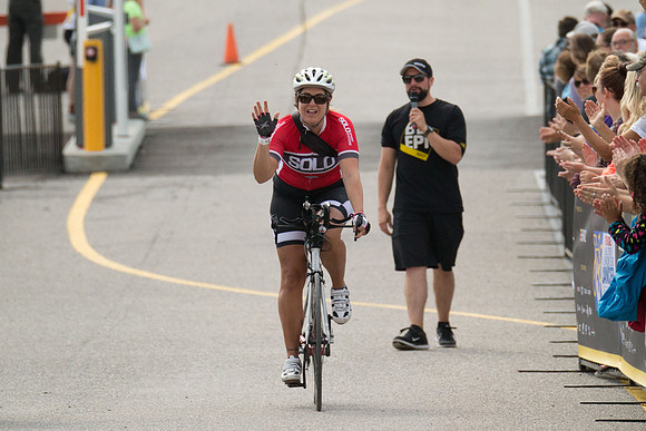 FINISH LINE CROSSING --3152