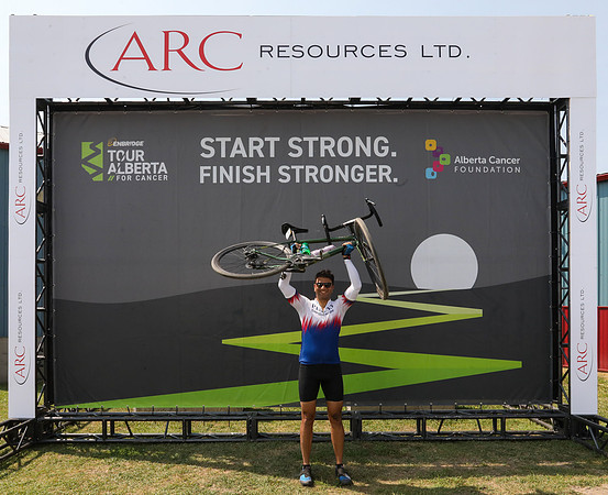 HERO WALL - POWERED BY ARC-652