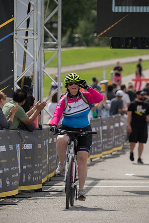 FINISH LINE CROSSING --4009