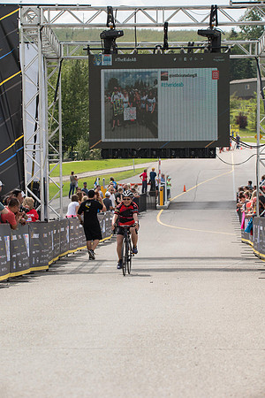 FINISH LINE CROSSING --3629
