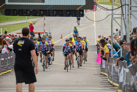 FINISH LINE CROSSING --4536