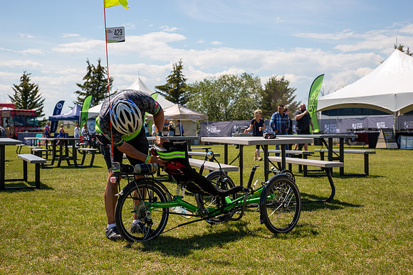 2-BIKE - RIDERS FIXING BIKES-13