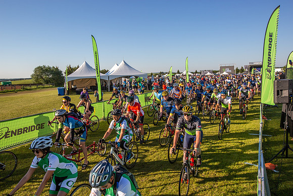 CAMP - RIDERS LEAVING-85