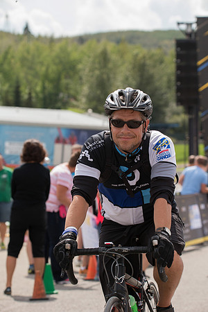 FINISH LINE CROSSING --3714