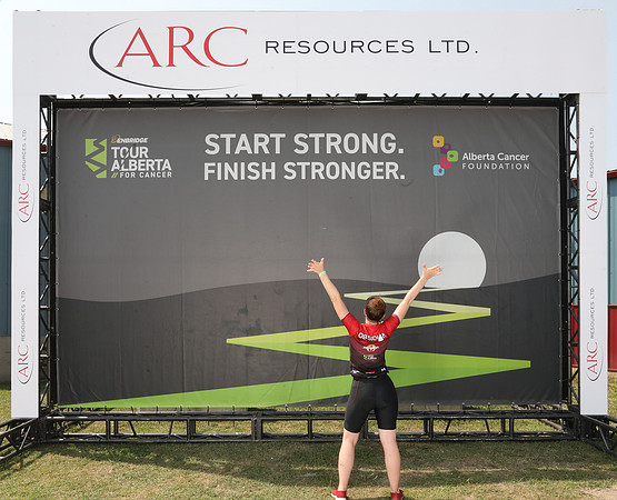 HERO WALL - POWERED BY ARC-758