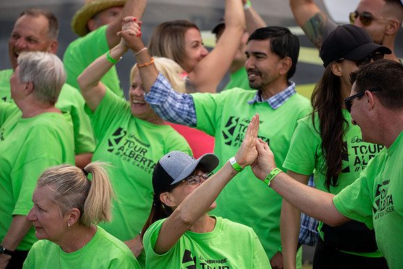 2-VOLUNTEERS-253
