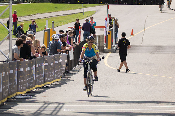 FINISH LINE CROSSING --2813