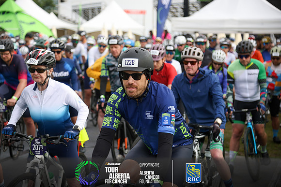 2-RIDERS LEAVING OC-906