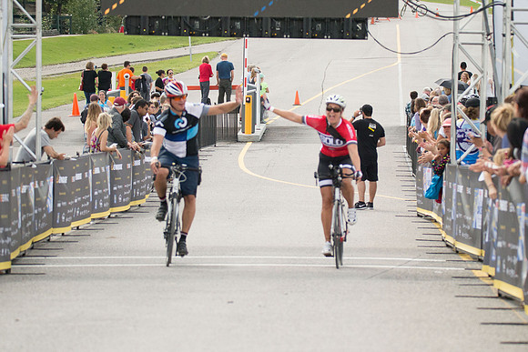 FINISH LINE CROSSING --3160